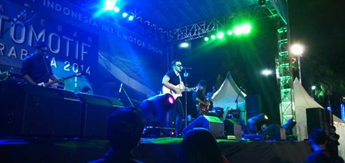 Konser Naif Di Surabaya