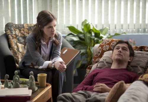 Anna Kendrick dan Gordon-Levitt dalam Film 50-50
