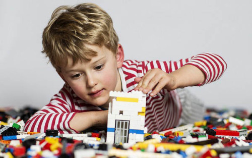 LEGO Pilihan Mainan Edukatif Untuk Anak