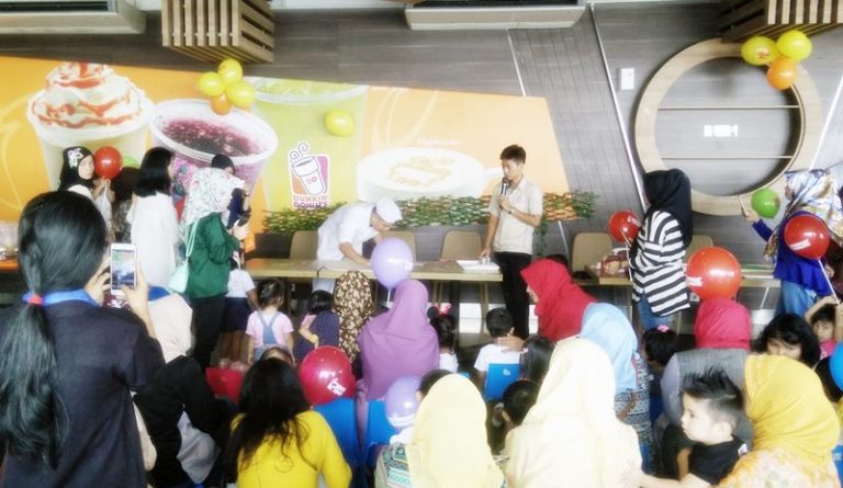 Membuat Donat Bersama Anak Di Dunkin' Donuts Bandar Lampung