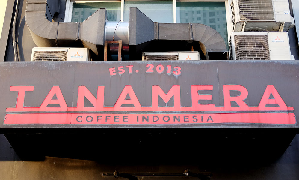 Minum Kopi di Tanamera Coffee Thamrin