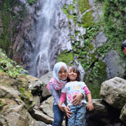 Main ke Air Terjun Pasar Taman Huta Raya Lampung