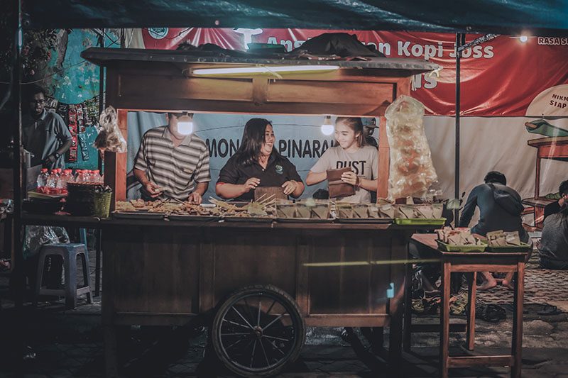 Angkringan Kopi Joss Malioboro Yogyakarta